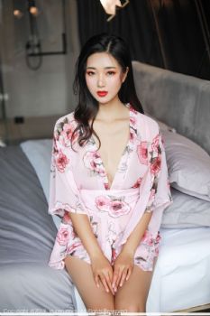 女神模特宋-Kiki 妩媚和服开胸蕾丝