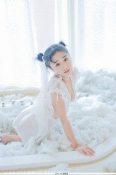 日系美女仓井优香 新娘白莎日系体操服